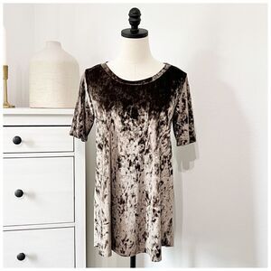Chris & Carol Velvet Top Tee